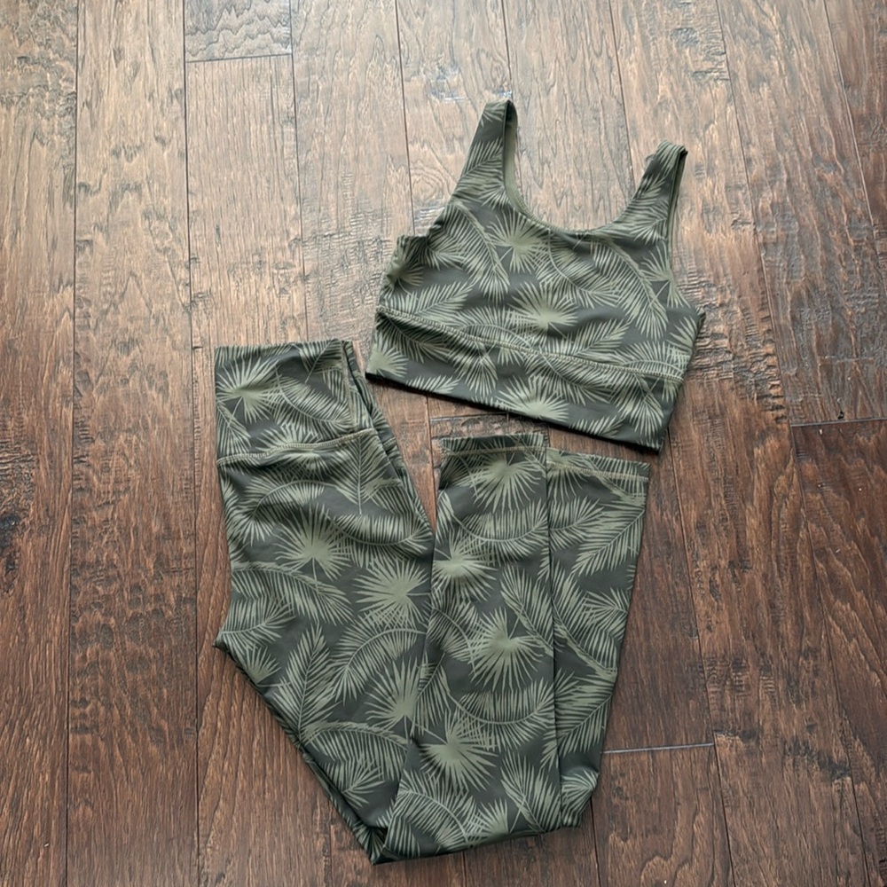 DYI athletic set leggings and bra